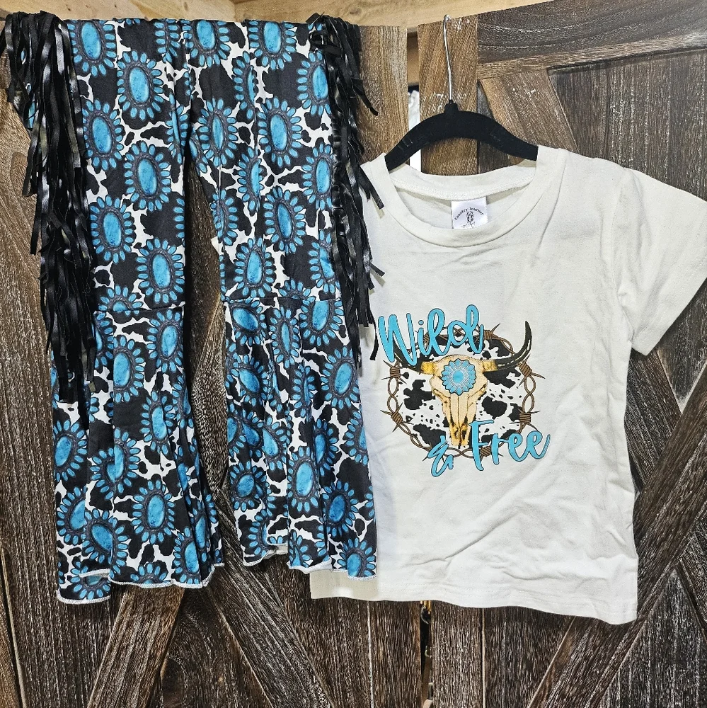 NWT Wild & Free Graphic Tee and Fringe Squash Blossom Pants Set